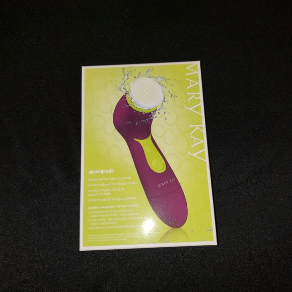 Mary Kay Other - Mary Kay Skinvigorate Cleansing Brush Purple